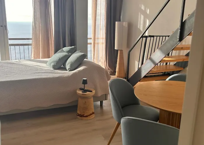 La Lampara 3* Campiglia (Liguria)